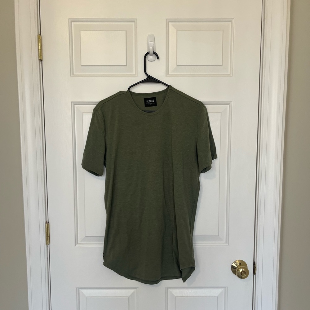 Men’s Cuts Crew elongated tshirt